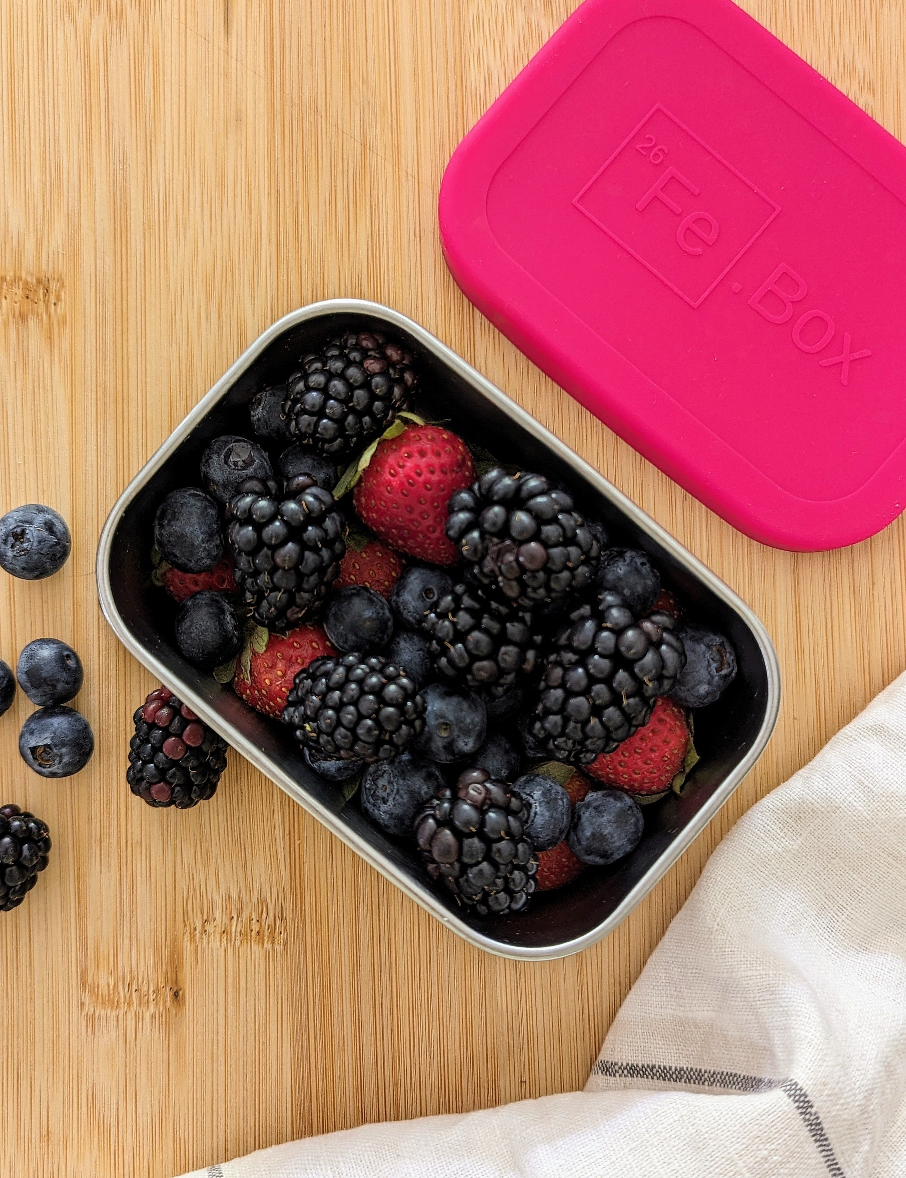 Stainless Steel Snack Box With Pink Silicone Lid – Fe.Box